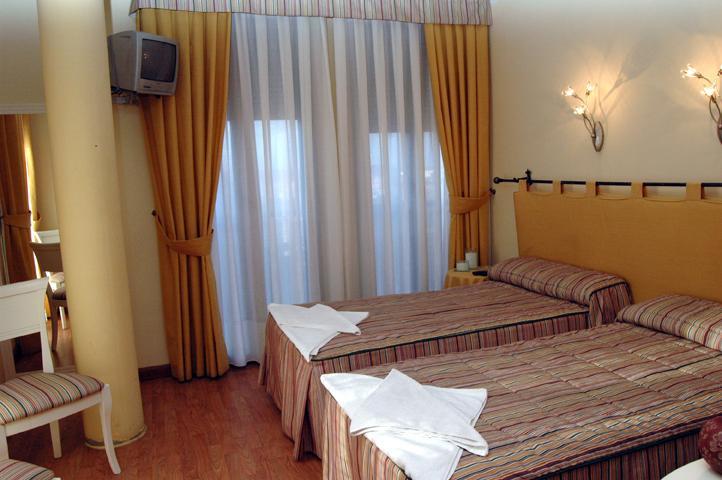 Hostal Stop Cantalejo Ngoại thất bức ảnh